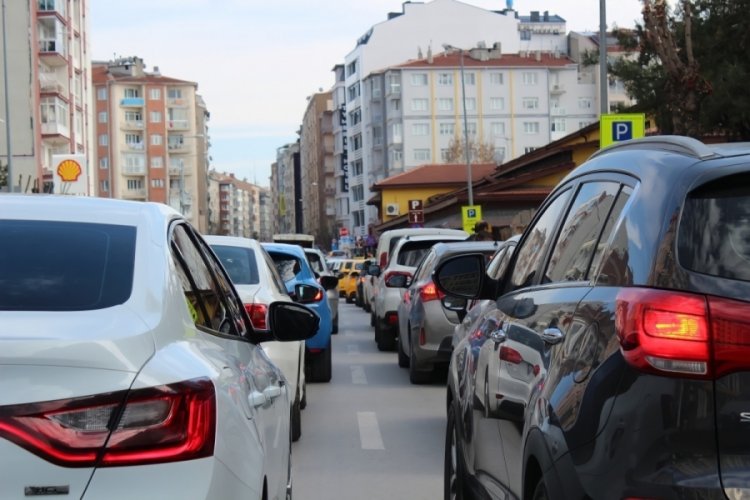 Eskişehir'de ara&ccedil; sayısında artış devam ediyor