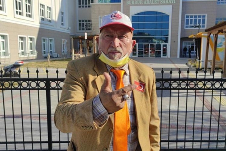 Kılı&ccedil;daroğlu'nun afişinin yırttığı iddiasıyla yargılanan sanık: Uyku sersemiydim