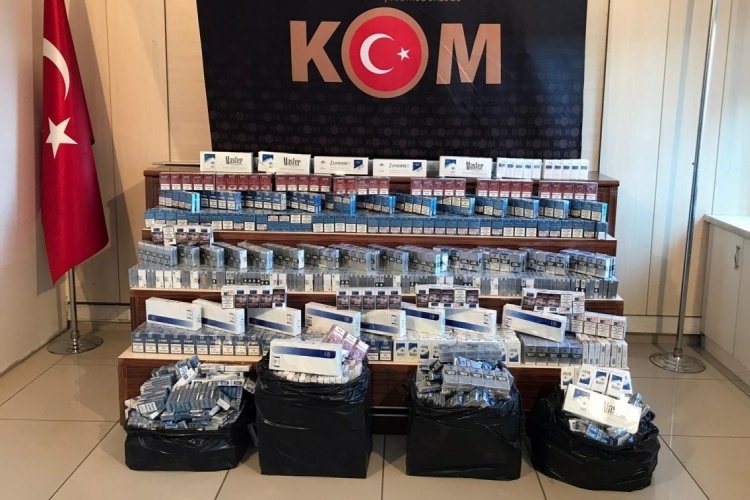 Gaziantep'te g&uuml;mr&uuml;k ka&ccedil;ağı 4 bin 400 adet ka&ccedil;ak sigara ele ge&ccedil;irildi