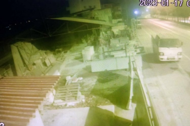 Sakarya'da litrelerce motor ve zeytinyağı &ccedil;aldı