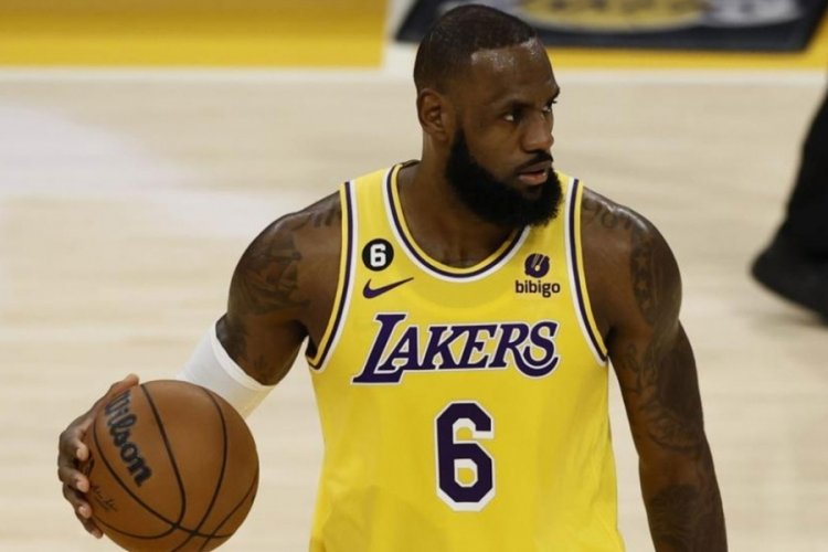 Lebron James'in m&uuml;cadelesi galibiyete yetmedi