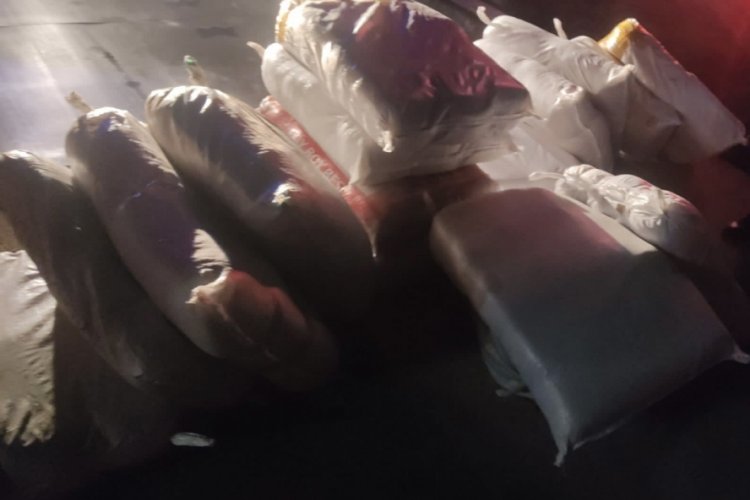 Ankara'da kargo minib&uuml;s&uuml;nde 500 kilo ka&ccedil;ak t&uuml;t&uuml;n bulundu