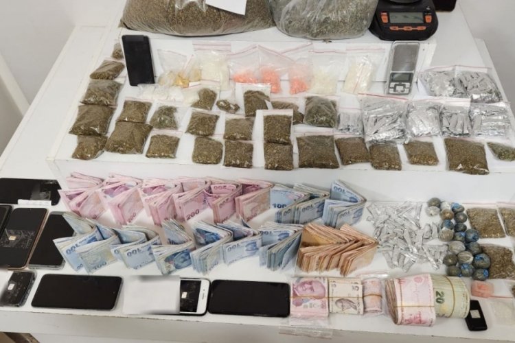 İstanbul Pendik'te uyuşturucu operasyonunda 3 kişi yakalandı