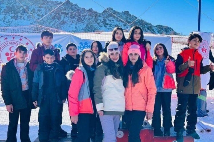 Kayseri'de, Sivaslı kayak&ccedil;ılar derece yaptı