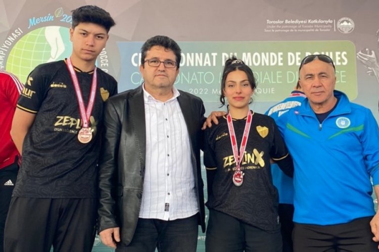 Bursaspor Bocce Takımı adalyalarla d&ouml;n&uuml;yor
