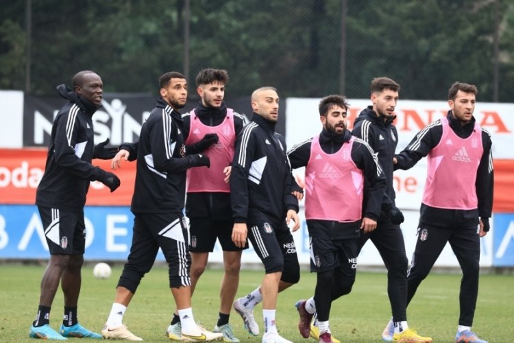 Beşiktaş, Alanyaspor ma&ccedil;ı hazırlıklarını s&uuml;rd&uuml;rd&uuml;