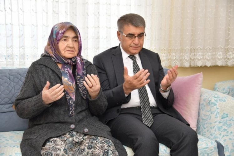 Karab&uuml;k'te şehitler ve aileleri unutulmadı