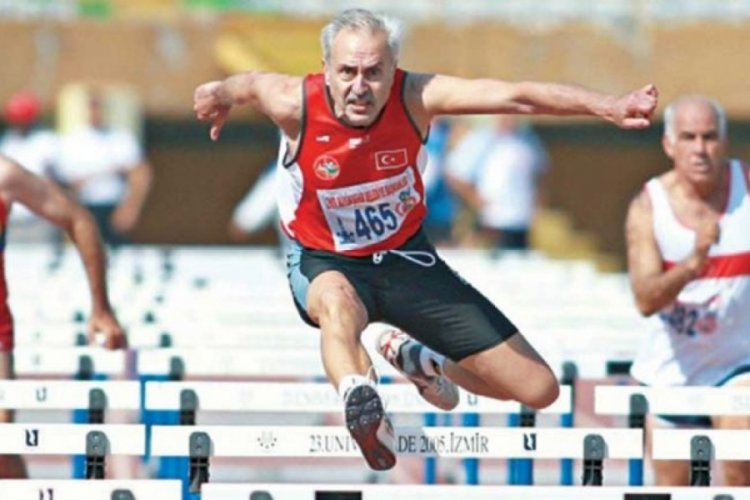 Dr. Murat Ka&ccedil;ar 60 metre engellide d&uuml;nyanın en iyi ikinci atleti se&ccedil;ildi