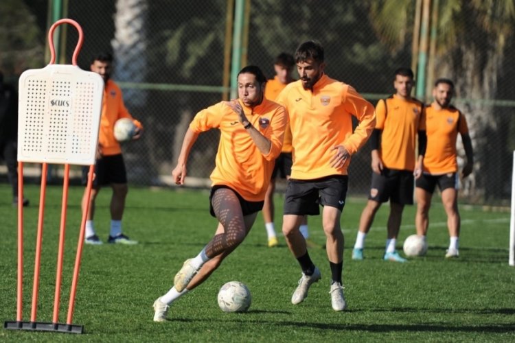 Adanaspor, Bodrumspor ma&ccedil;ı hazırlıklarını s&uuml;rd&uuml;r&uuml;yor