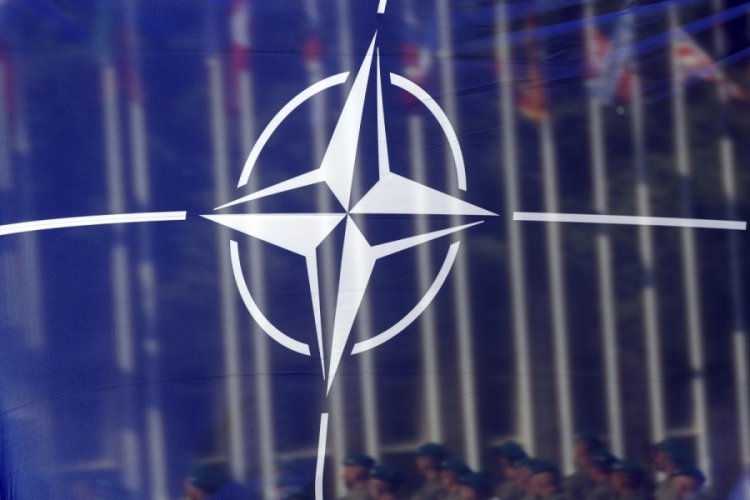 NATO, Ukrayna'ya tank g&ouml;nderilmesini olumlu karşıladı