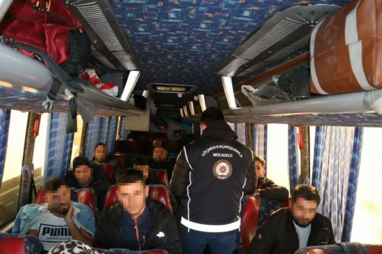 Erzincan'da d&uuml;zensiz g&ouml;&ccedil;le m&uuml;cadele s&uuml;r&uuml;yor