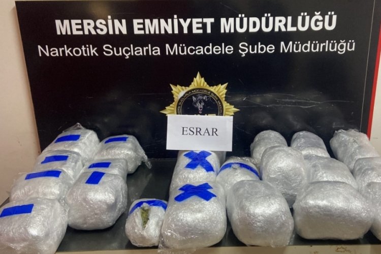 Mersin'de 24 kilo esrar ele ge&ccedil;irildi: 3 kişi g&ouml;zaltına alındı