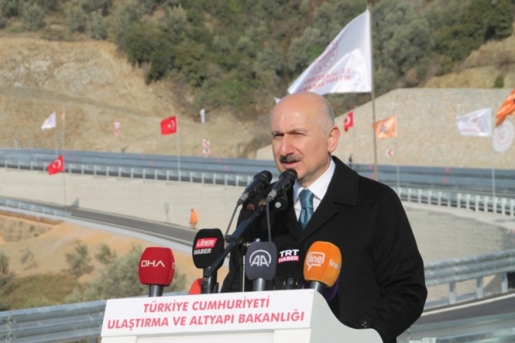 Bakan Karaismailoğlu: &Uuml;lkemizi uluslararası koridora &ccedil;evirdik, d&uuml;nyayı T&uuml;rkiye'ye bağladık
