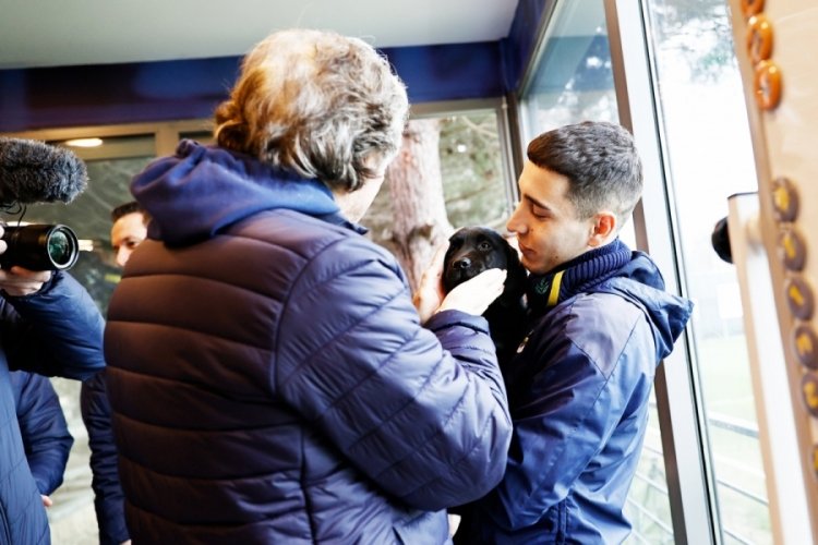 Fenerbah&ccedil;e'den Emre Mor'a s&uuml;rpriz