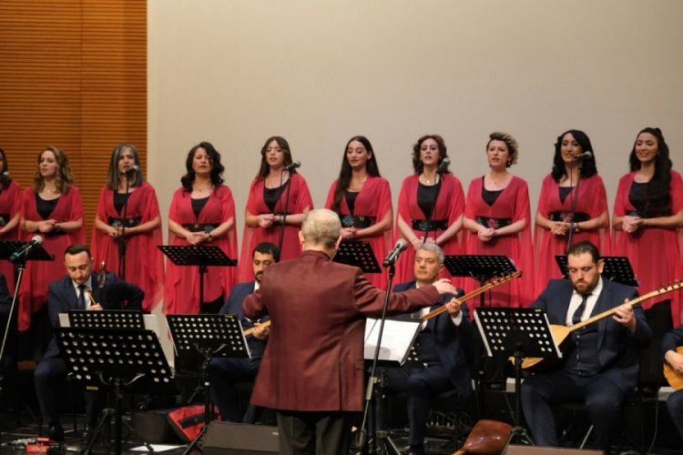 Bursa'da Hale Yamaner'le t&uuml;rk&uuml; ziyafeti