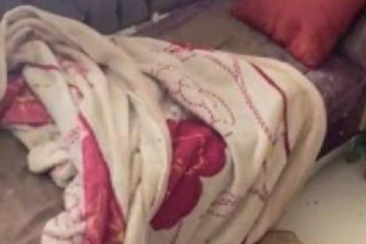 İstanbul Ey&uuml;psultan'da &ccedil;&ouml;p evde 3 &ccedil;ocuk &ccedil;ıplak halde bulundu