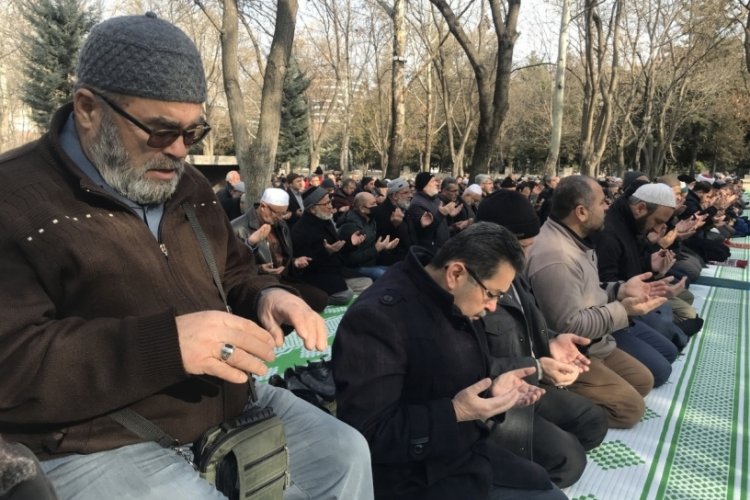 Konya'da vatandaş yağmur duasına &ccedil;ıktı