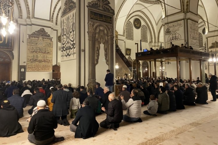 Bursalılar, Regaip Kandili'nde Ulu Cami'ye koştu