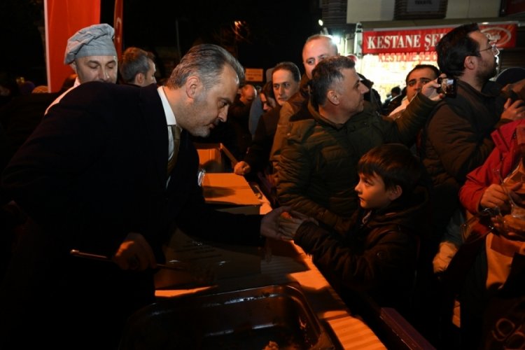 Bursa'nın camilerinde kandil coşkusu yaşandı