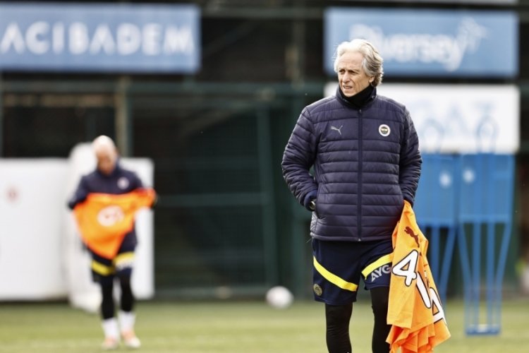 Fenerbah&ccedil;e, Kasımpaşa ma&ccedil;ı hazırlıklarını s&uuml;rd&uuml;rd&uuml;