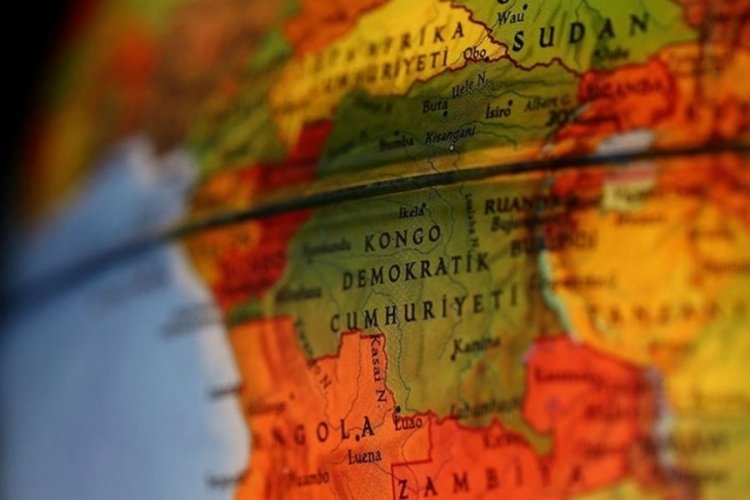 Kongo'da batan teknenin i&ccedil;inde 72 kişinin cansız bedeni bulundu