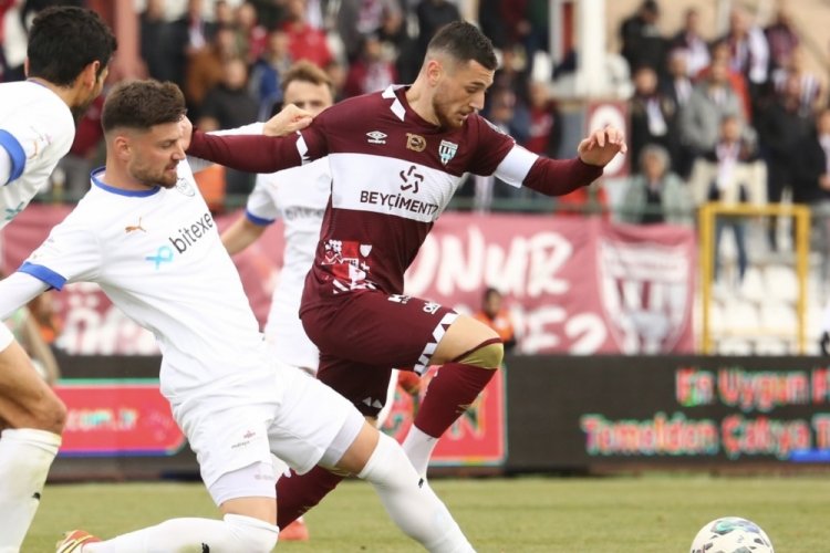 Tuzlaspor, Sakaryaspor ma&ccedil;ıyla &ccedil;ıkışa ge&ccedil;mek istiyor