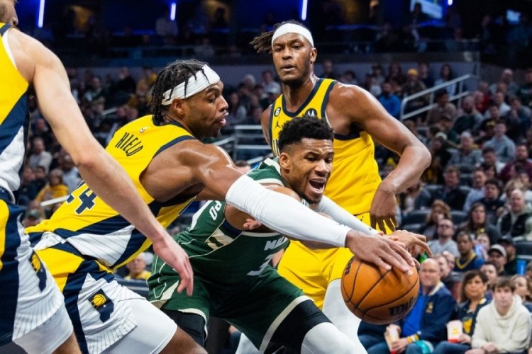 Milwaukee Bucks'tan &uuml;st &uuml;ste 3. galibiyet