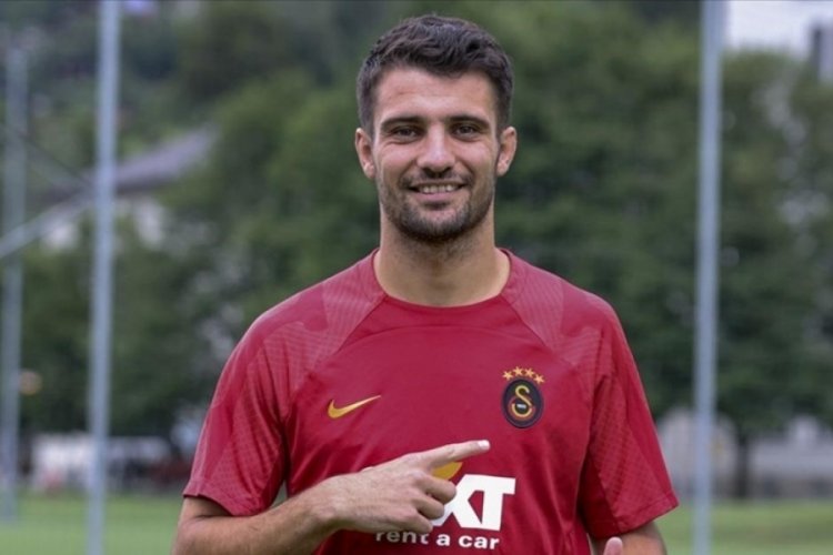 Galatasaray'ın oyuncusu Leo Dubois ilk gol sevincini yaşadı