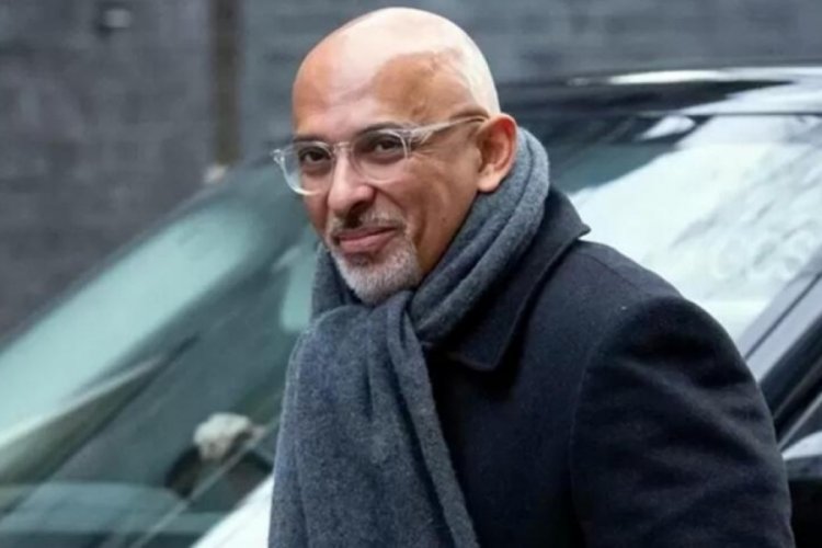 İngiltere'de Zahawi'nin g&ouml;revine son verildi