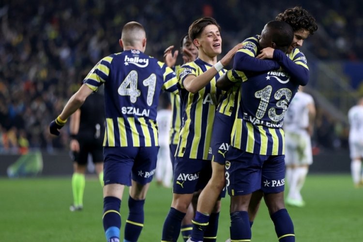Fenerbah&ccedil;e, Kasımpaşa karşısında farka koştu!