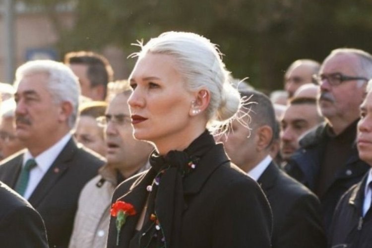 Melek Mızrak Subaşı tarzıyla sosyal medyada g&uuml;ndem oldu!
