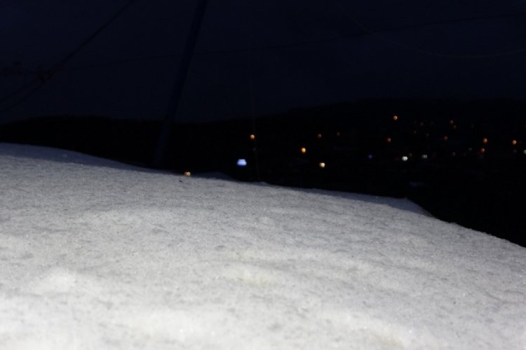 İstanbul'da Aydos Tepesi beyaza b&uuml;r&uuml;nd&uuml;