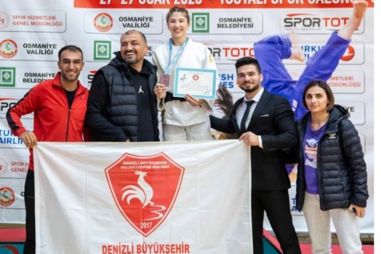 Judokalar T&uuml;rkiye'yi temsil edecek