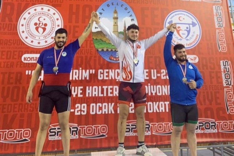 Sakaryalı halterci T&uuml;rkiye ikincisi oldu