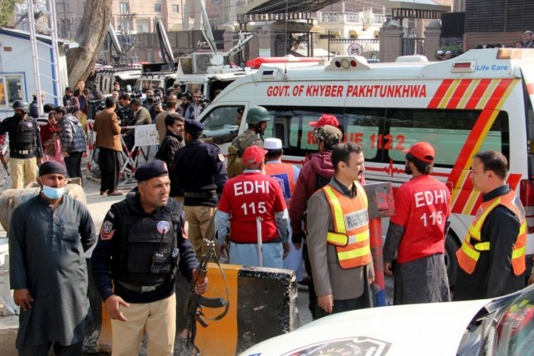 Pakistan'daki saldırıda &ouml;l&uuml; sayısı 72'ye y&uuml;kseldi