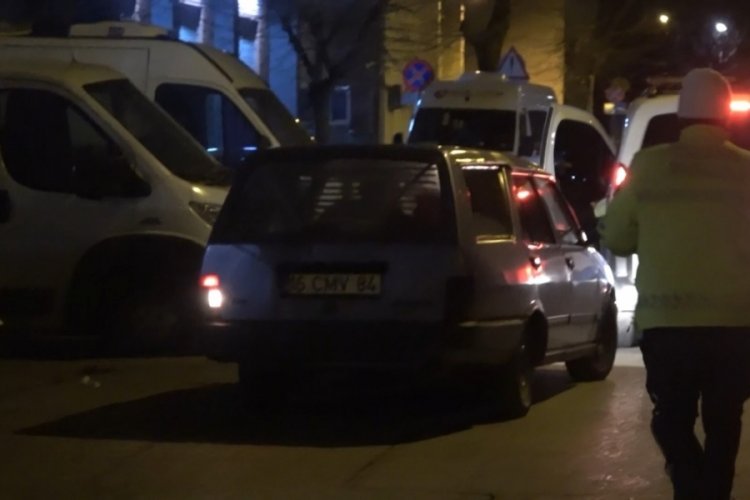 Bursa'da polisi g&ouml;r&uuml;nce kazayı g&ouml;ze alıp b&ouml;yle ka&ccedil;tı...