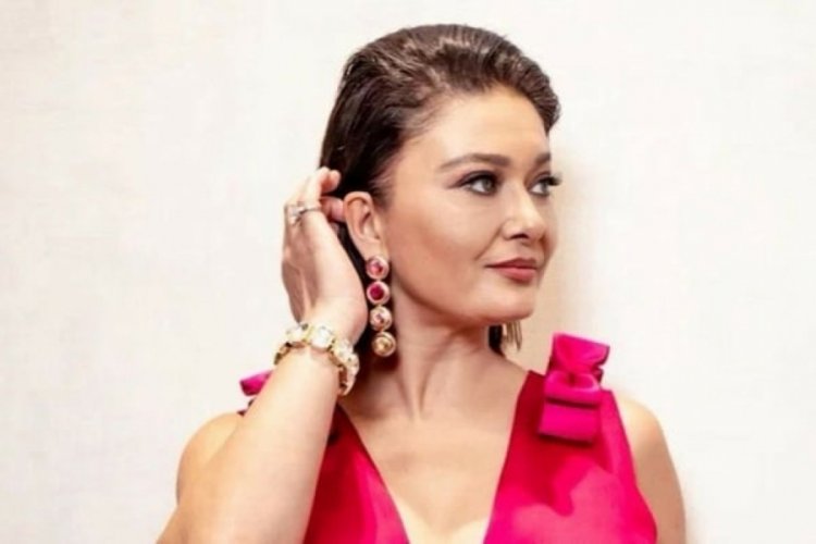 Nurg&uuml;l Yeşil&ccedil;ay, Filiz Ceritoğlu Sengel'i paylaştı