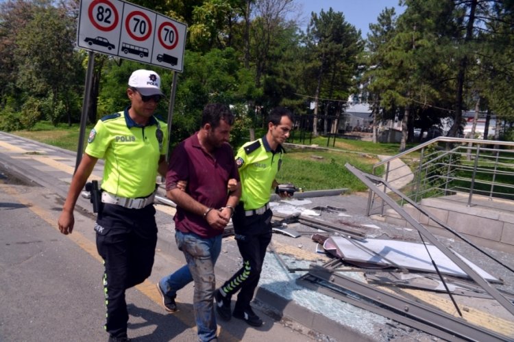 Ankara'da otob&uuml;s durağında 3 kişinin &ouml;l&uuml;m&uuml;ne sebep olan s&uuml;r&uuml;c&uuml;n&uuml;n cezası belli oldu