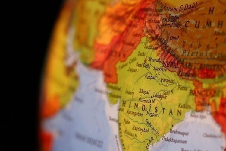 Hindistan'da yangın: 14 kişi hayatını kaybetti, 12 kişi yaralandı