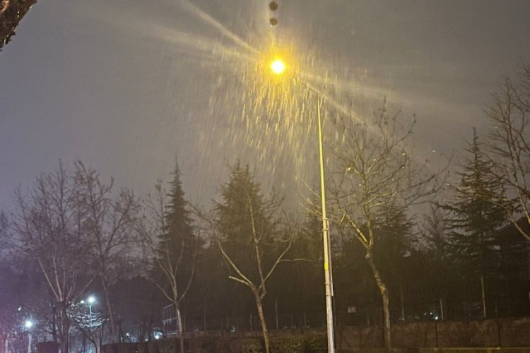 Bursa'ya yılın ilk karı d&uuml;şt&uuml;