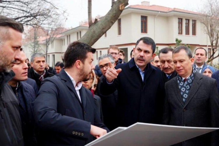 Bakan Kurum Sara&ccedil;oğlu Mahallesi'nde incelemelerde bulundu