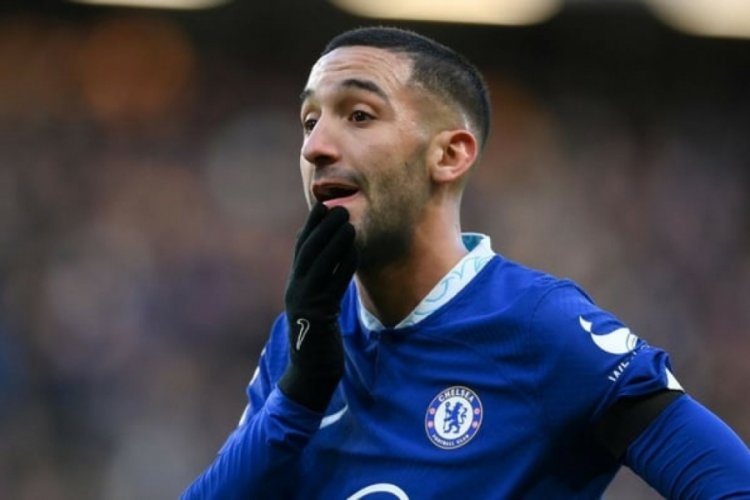 Hakim Ziyech'in PSG'ye transferi yanlış evrak y&uuml;z&uuml;nden askıya alındı