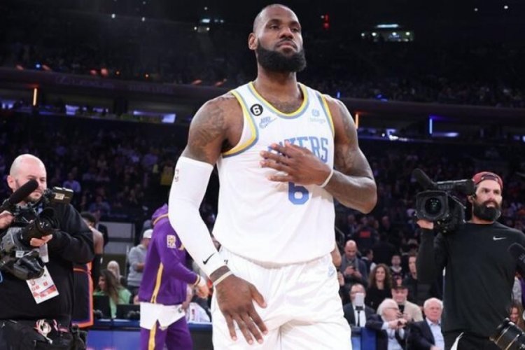 NBA'de Lakers 2 ma&ccedil; sonra kazandı