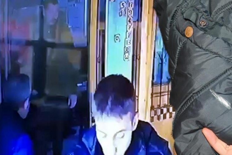 Bindiği taksinin &uuml;cretini &ouml;demeyip şof&ouml;re dehşeti yaşattı