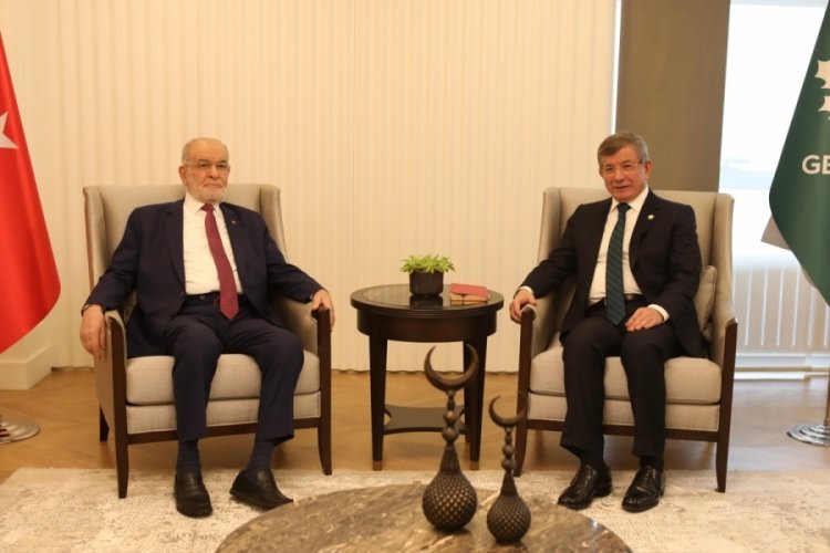 Karamollaoğlu, Davutoğlu ile g&ouml;r&uuml;şt&uuml;