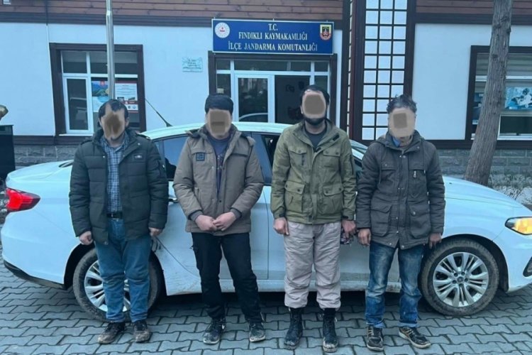 Rize'de 8 g&ouml;&ccedil;men yakalandı