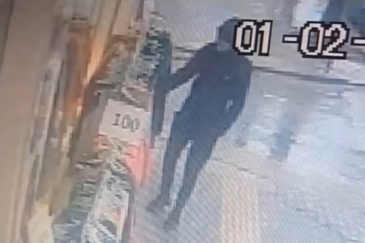Bursa'da şoke eden hırsızlık! Eşofman &ccedil;alarak kayıplara karıştı
