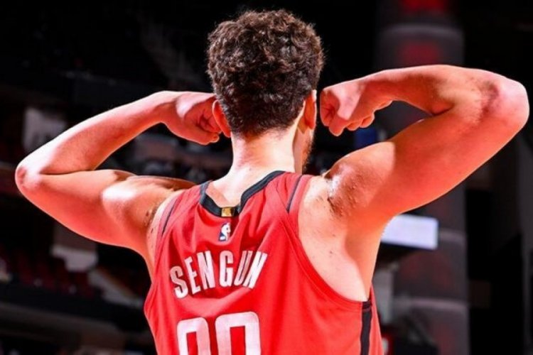 Alperen Şeng&uuml;n 17'nci kez double-double yaptı