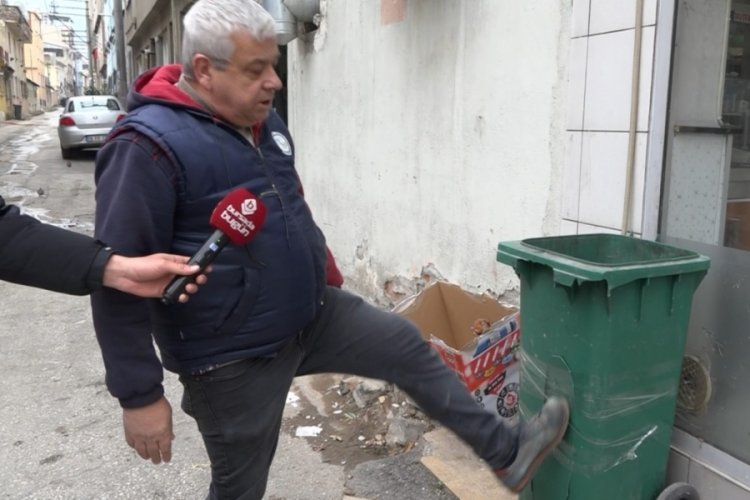 Bursalı esnaftan temizlik g&ouml;revlileri iddiası