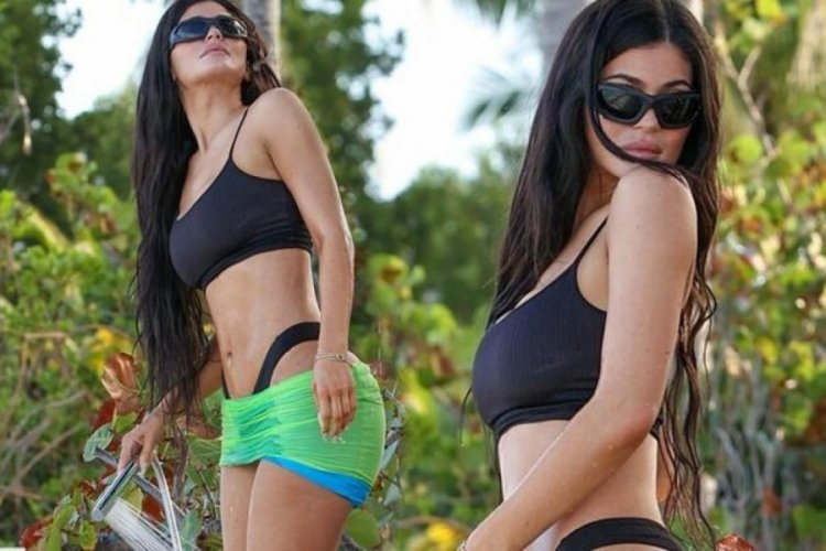 Ayrılığın ardından tatile &ccedil;ıkan Kylie Jenner g&ouml;z kamaştırdı!